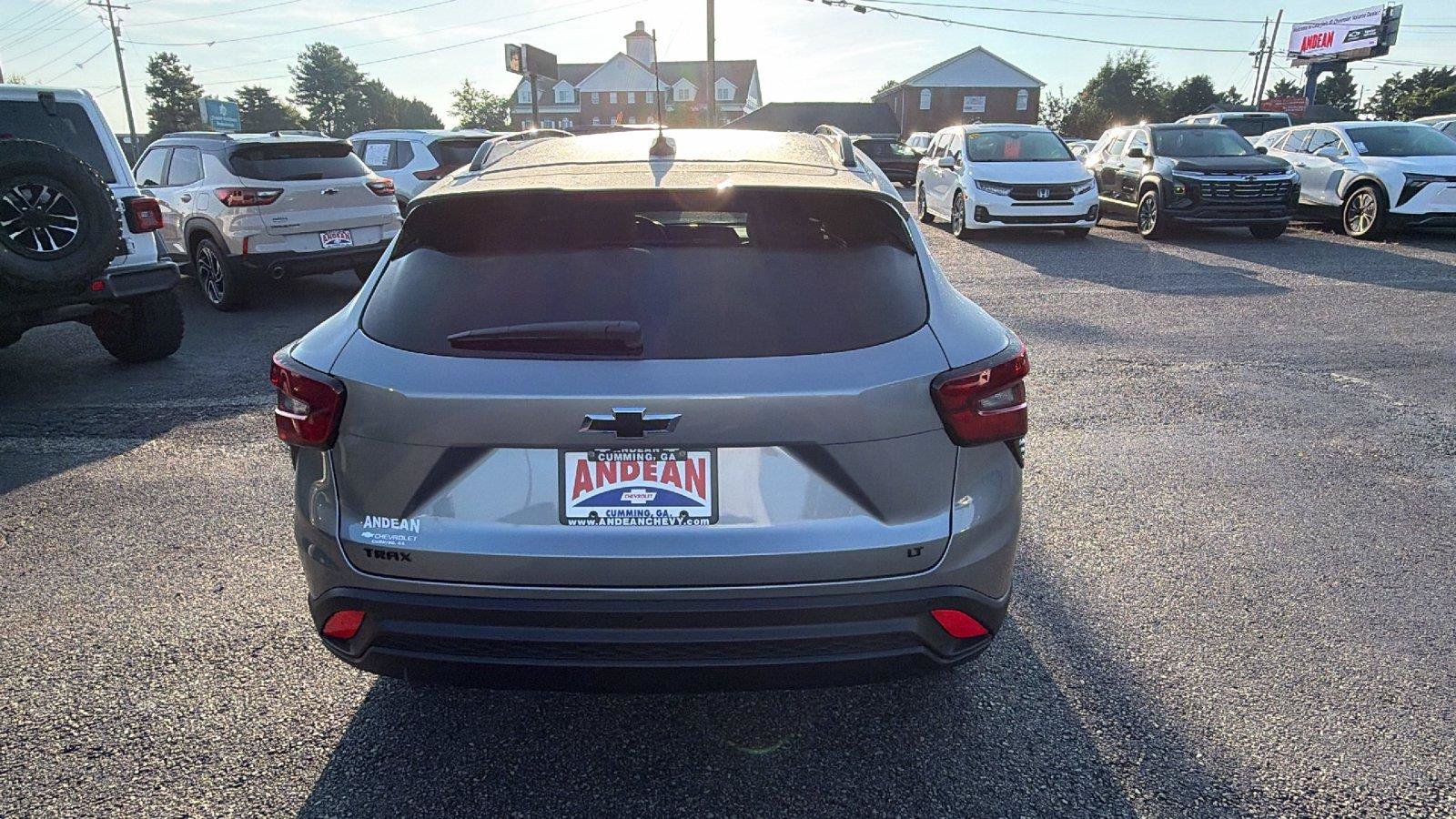 New 2026 Chevrolet Trax LT w/ Driver Confidence Package FWD image 9