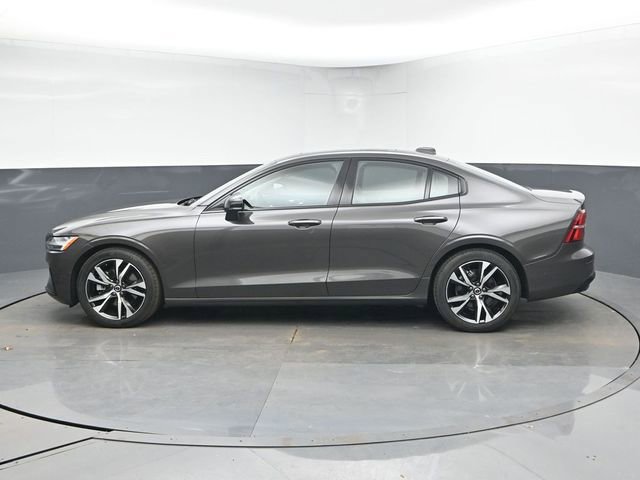 Used 2025 Volvo S60 B5 Plus image 5