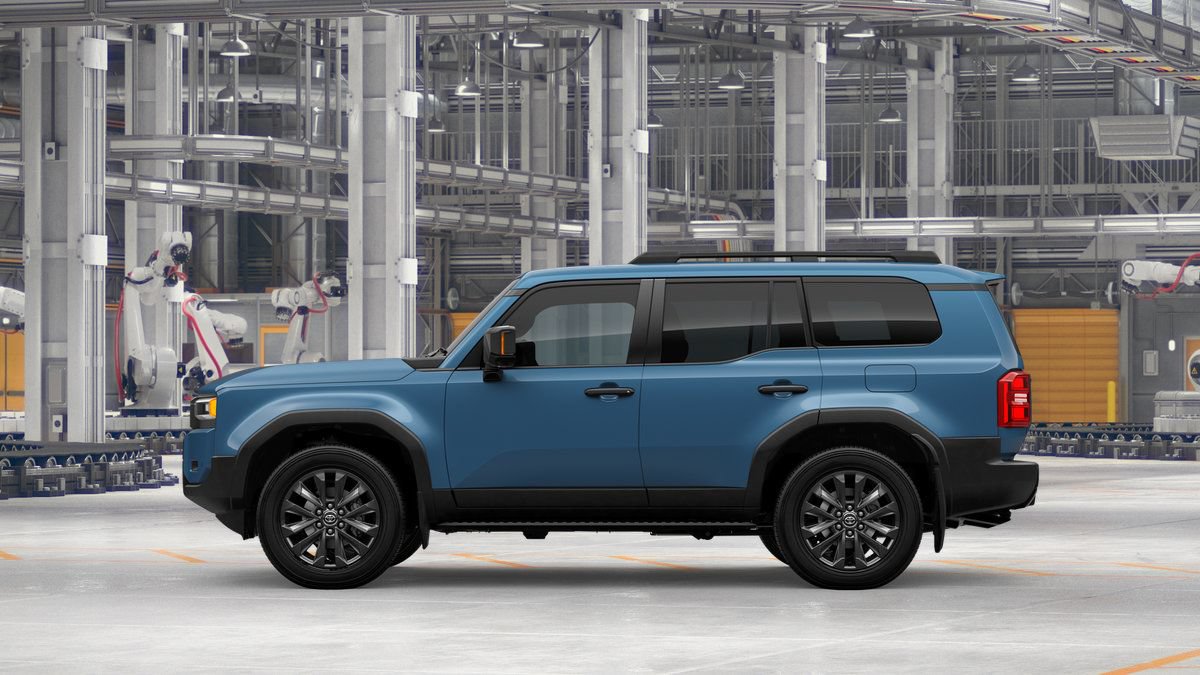New 2027 Toyota Land Cruiser w/ Premium Package AWD/4WD image 4