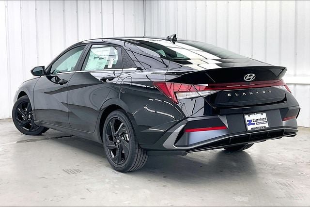 New 2026 Hyundai Elantra SEL Sport Premium FWD image 5