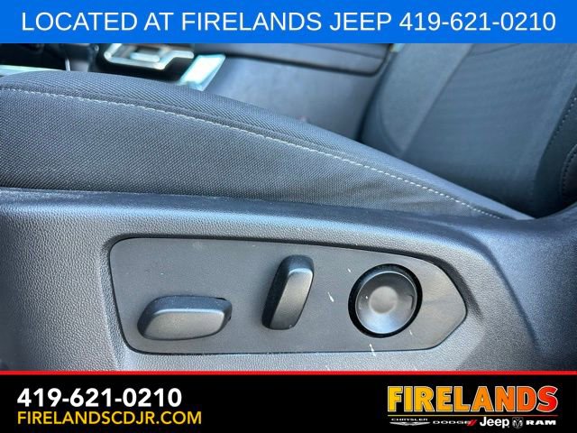 Used 2024 Chevrolet Silverado 1500 RST w/ Z71 Off-Road Package AWD/4WD image 16
