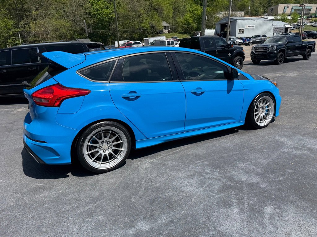 Used 2017 Ford Focus RS AWD/4WD image 35