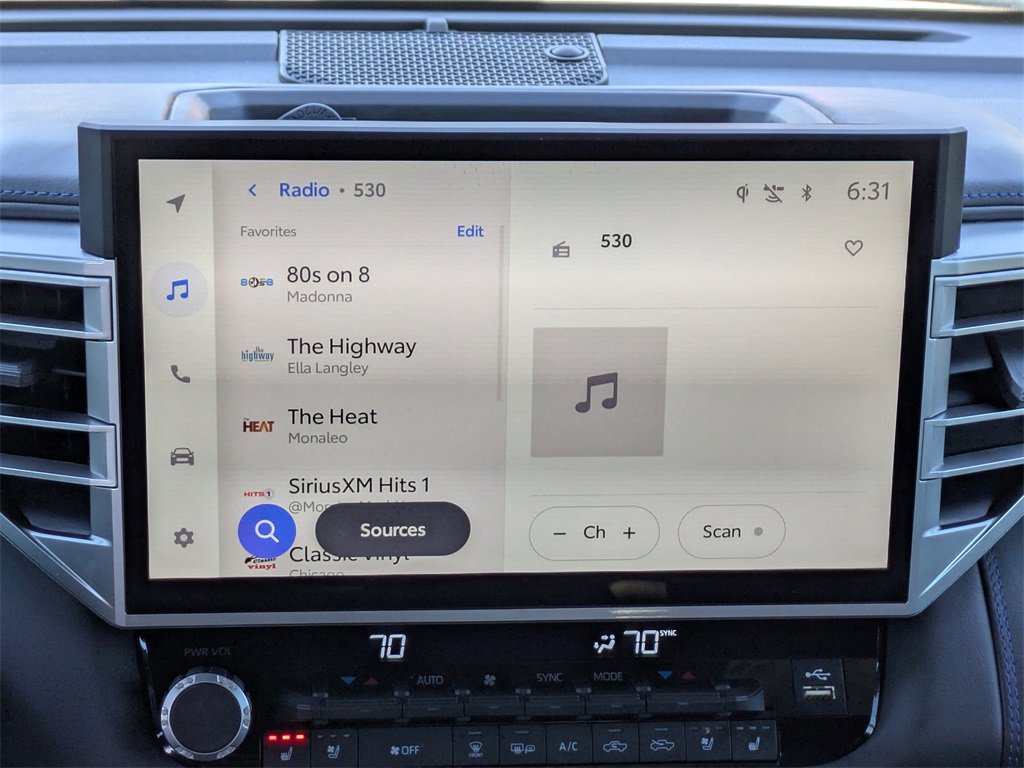 Used 2025 Toyota Tundra Platinum image 19