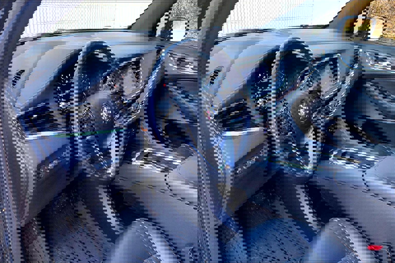 Used 2023 Buick Enclave Avenir image 14