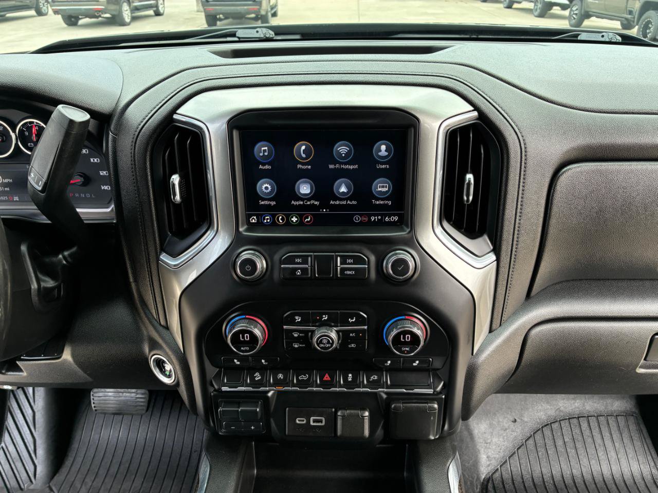 Used 2021 Chevrolet Silverado 1500 LT Trail Boss w/ Convenience Package II AWD/4WD image 20