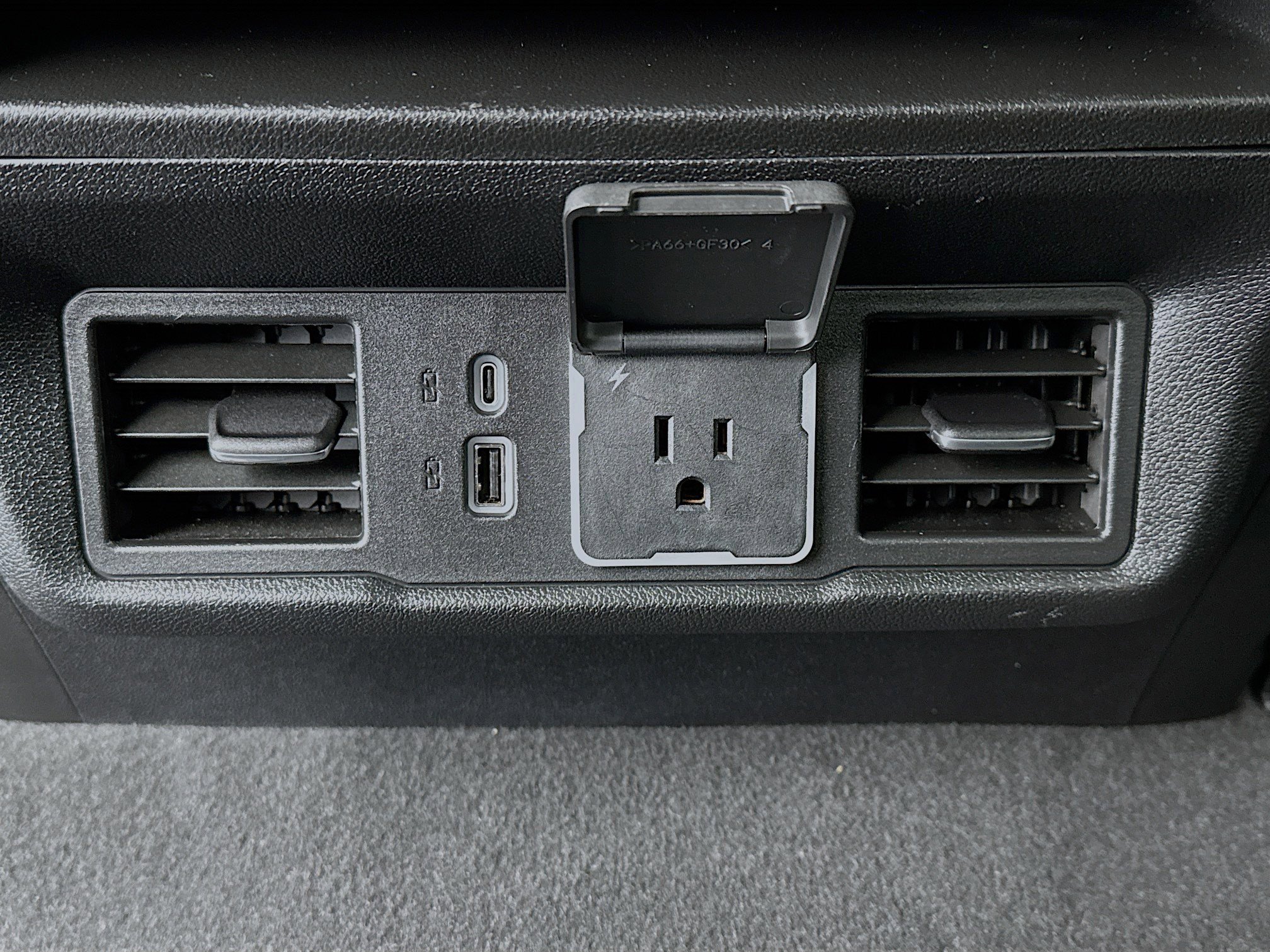 Used 2024 Chevrolet Silverado 1500 LT image 16