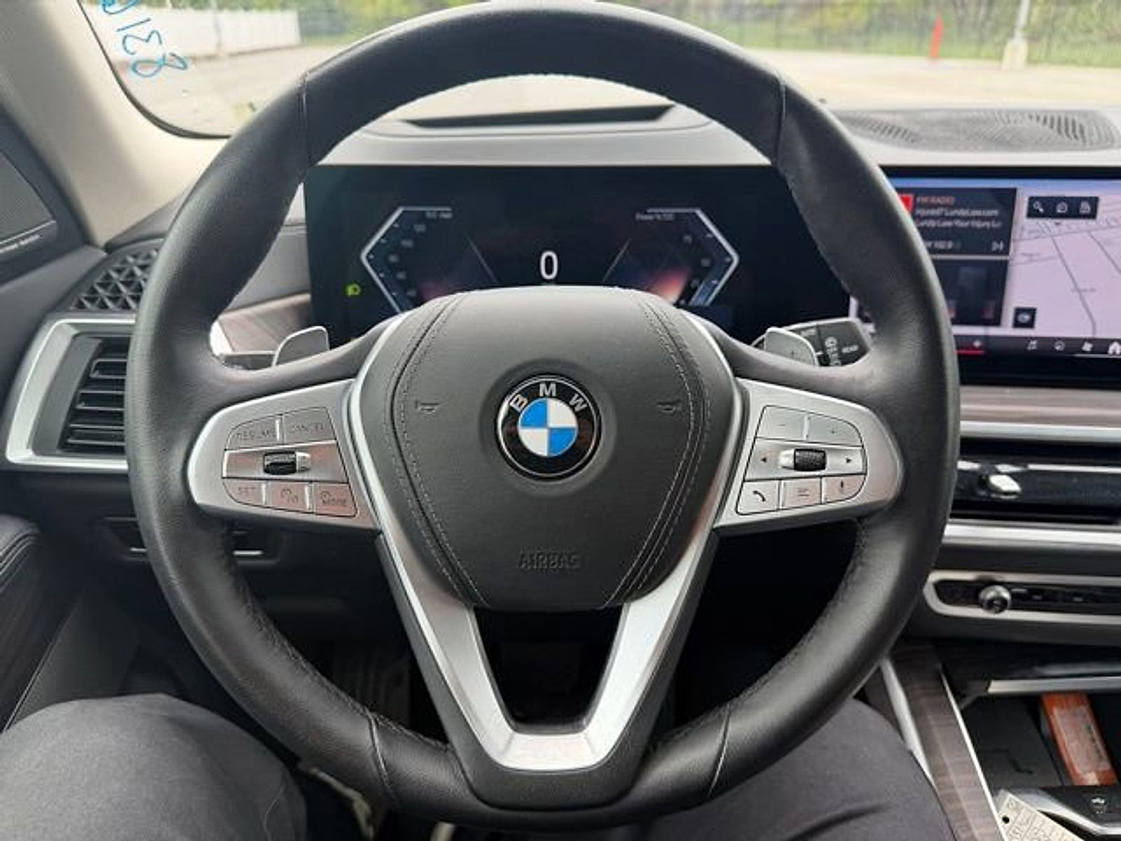 Used 2024 BMW X7 xDrive40i w/ Premium Package AWD/4WD image 18