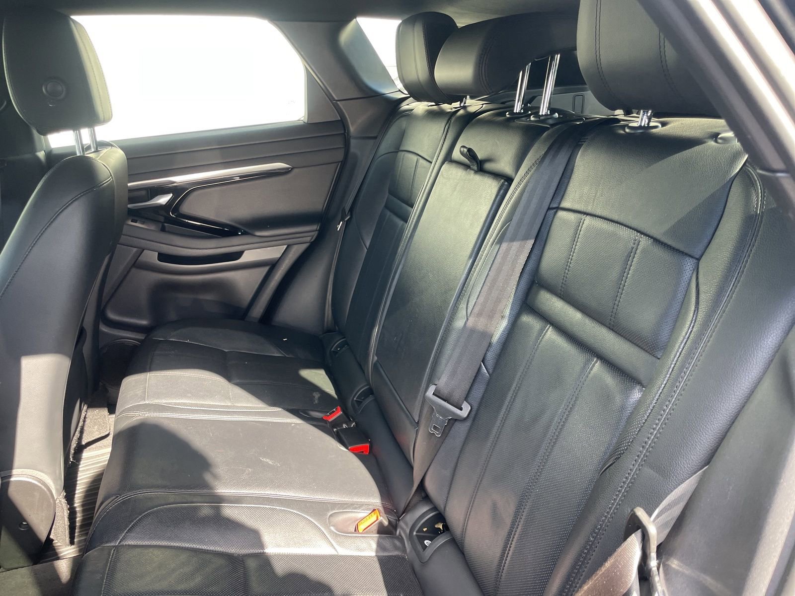 Used 2020 Land Rover Range Rover Evoque S image 12