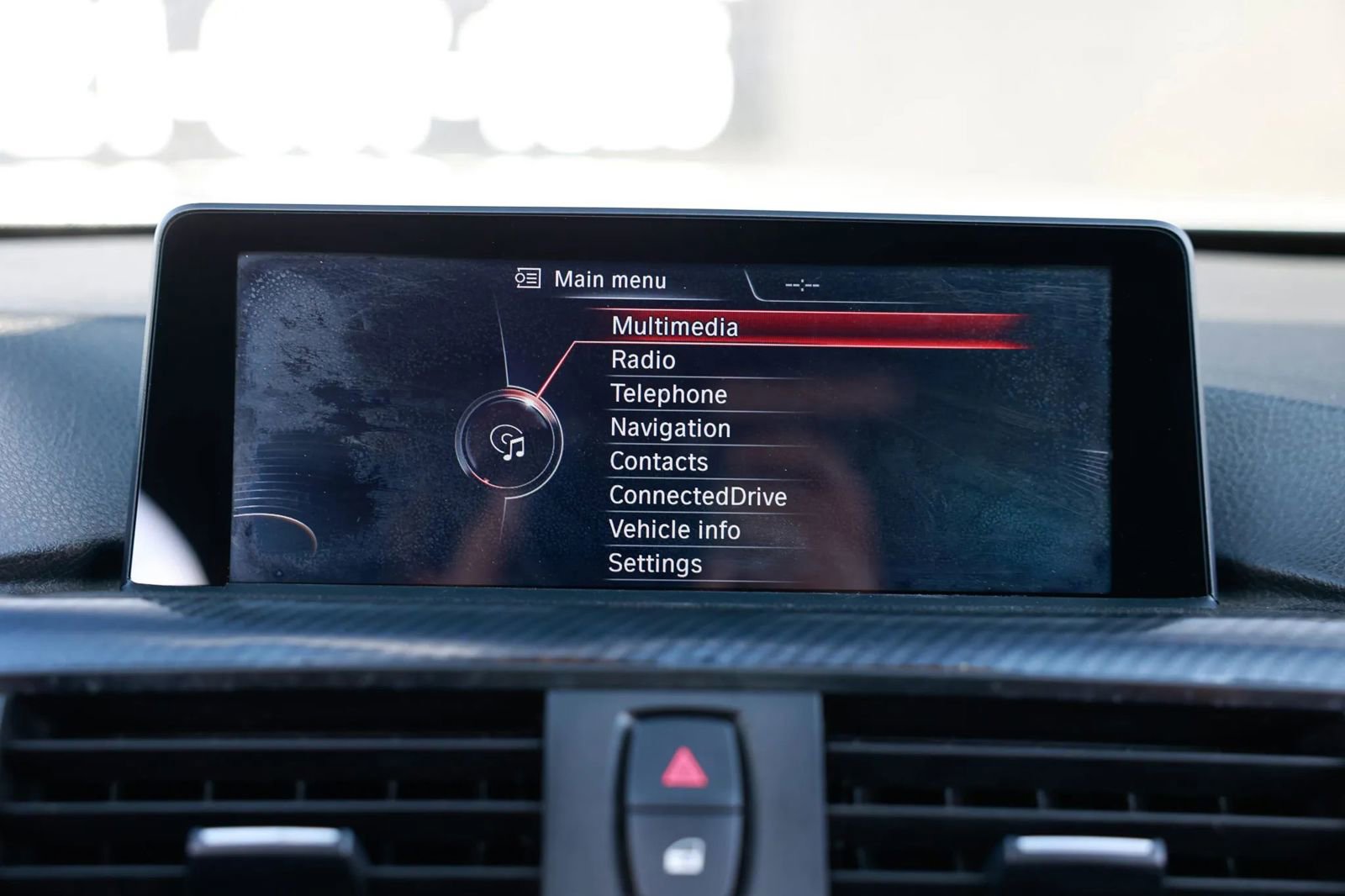 Used 2015 BMW M4 Convertible image 36