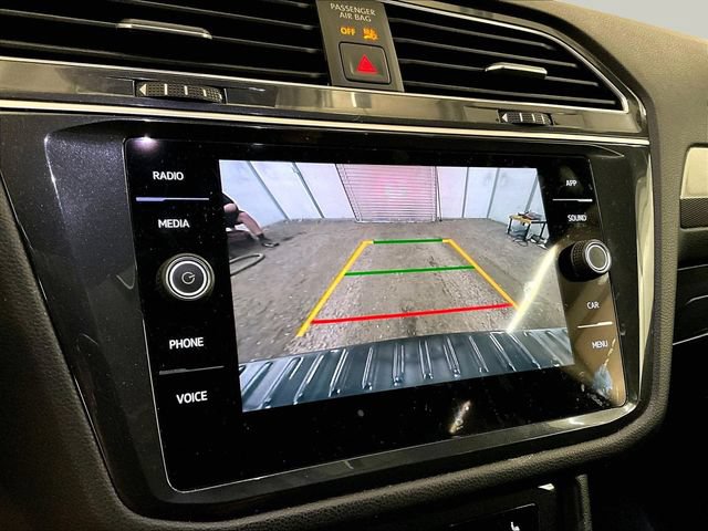 Used 2024 Volkswagen Tiguan SE R-Line AWD/4WD image 20