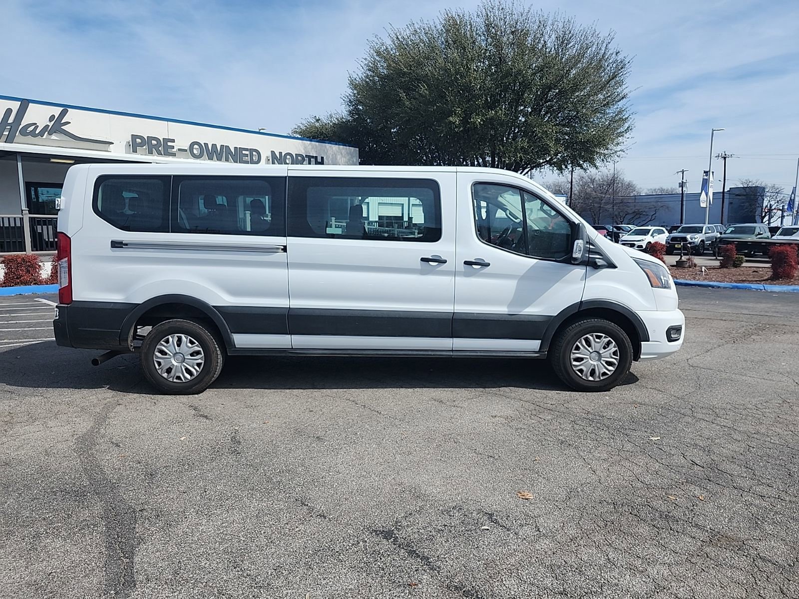 Used 2023 Ford Transit 350 XLT image 2
