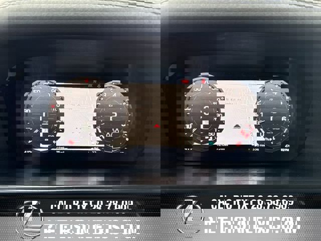 Used 2023 Land Rover Defender 110 S image 26