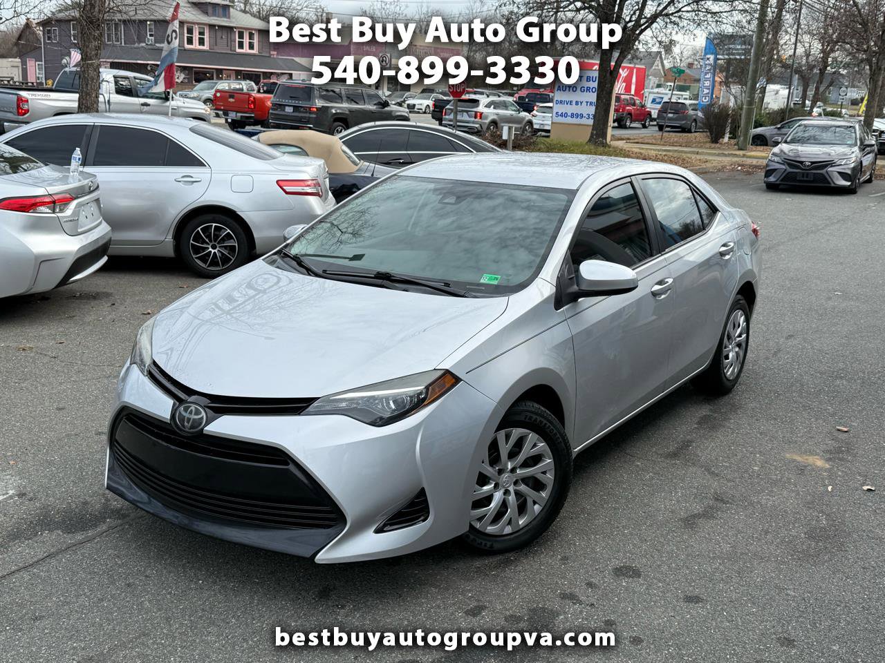 Used 2018 Toyota Corolla LE image 1