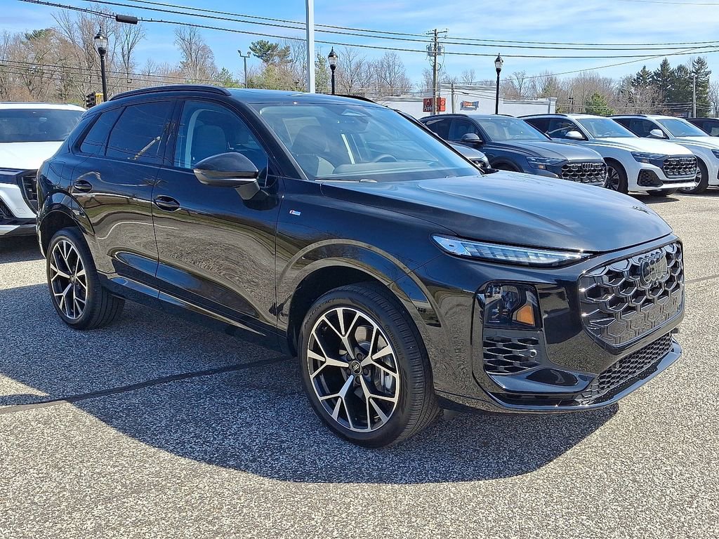 New 2026 Audi Q3 quattro 2.0T AWD/4WD image 2