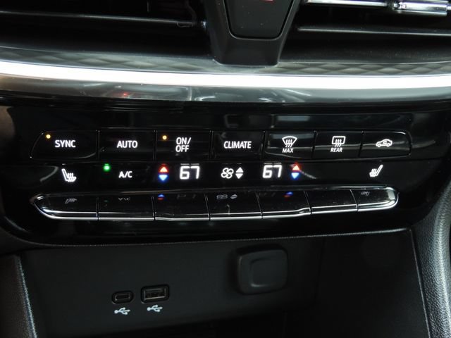 Certified 2026 Buick Encore GX Avenir w/ Avenir Technology Package FWD image 25