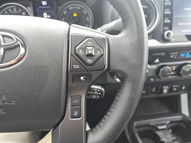 Used 2022 Toyota Tacoma TRD Sport w/ TRD Premium Sport Package AWD/4WD image 15