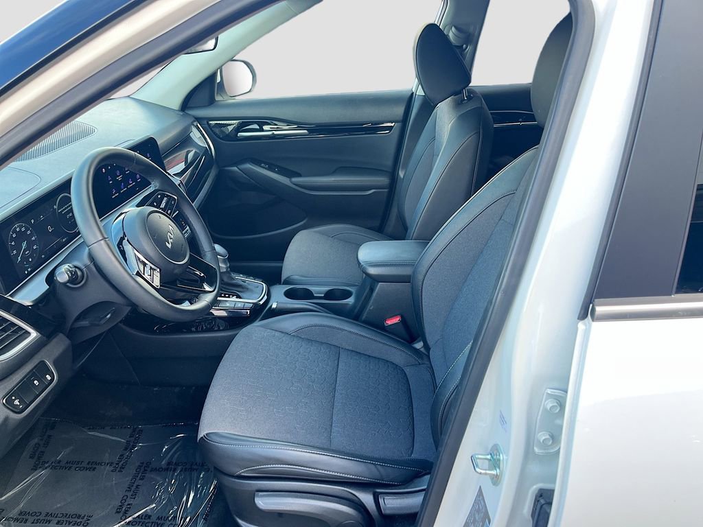 Used 2024 Kia Seltos S image 22