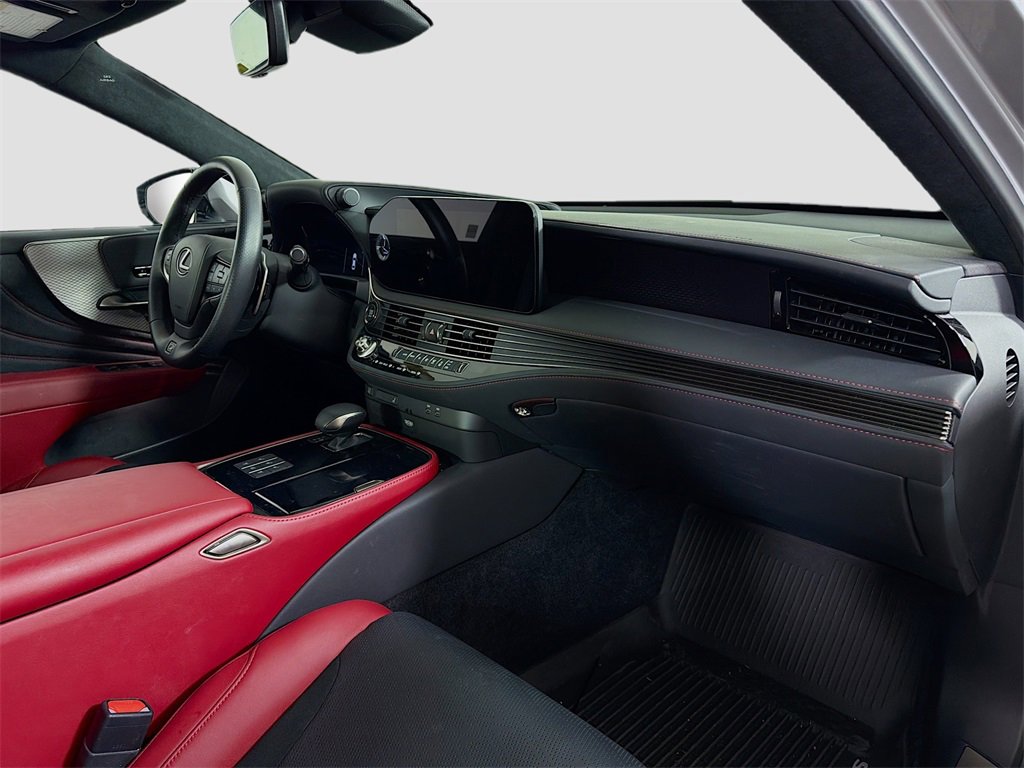 Used 2024 Lexus LS 500 F Sport image 31