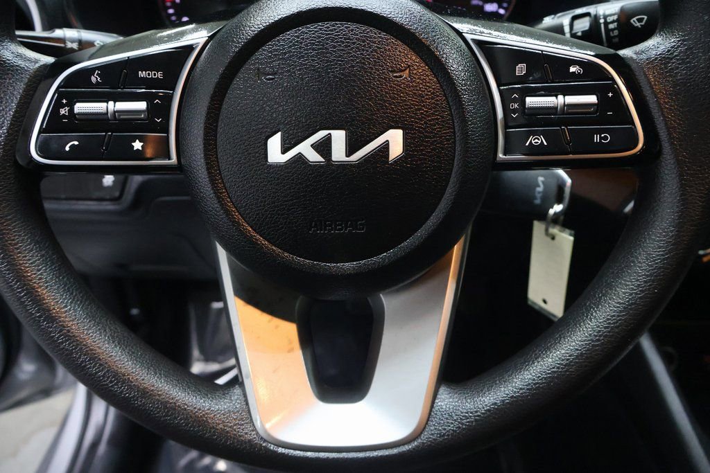 Used 2024 Kia Forte LXS image 18