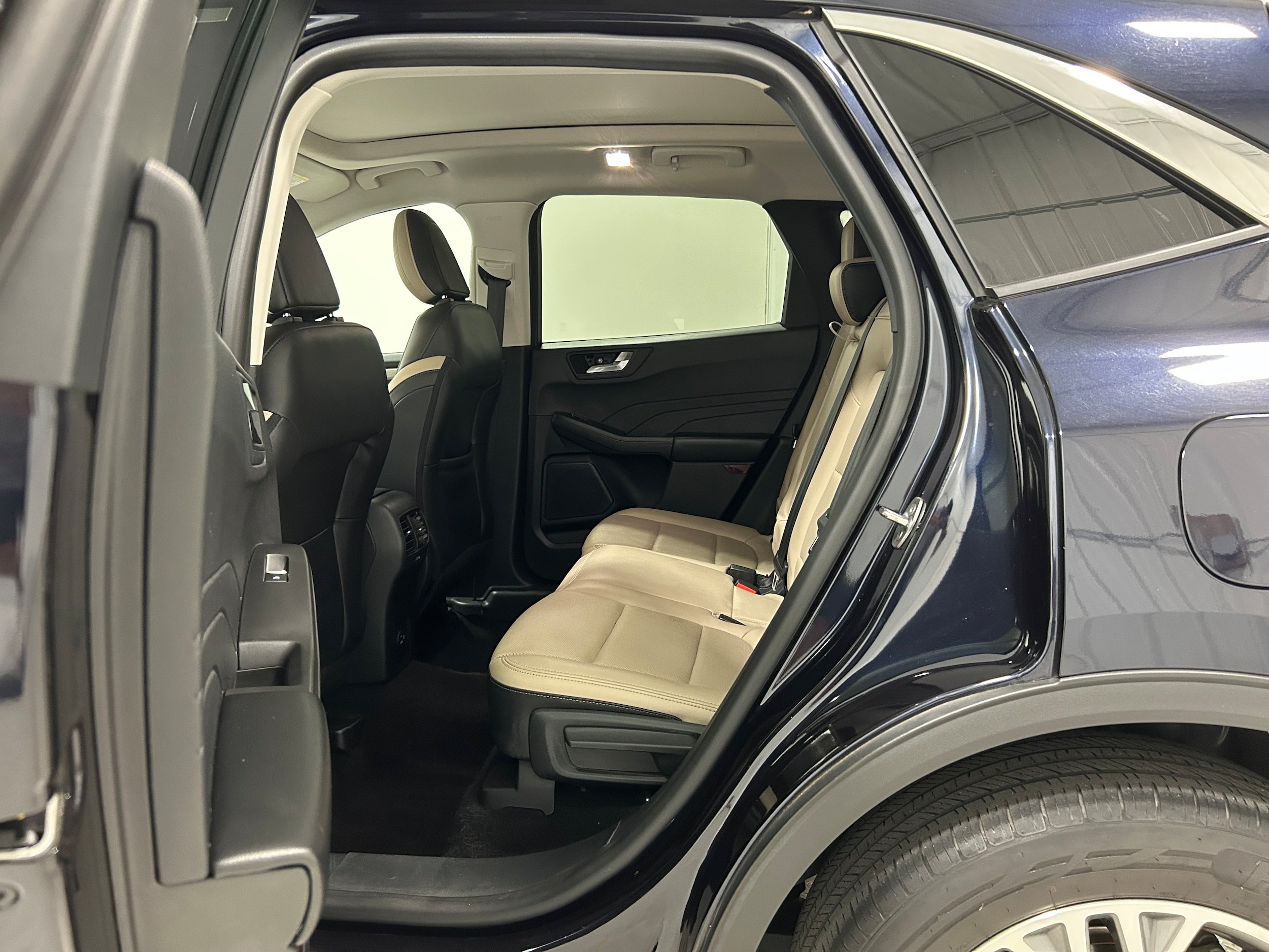 Used 2021 Ford Escape SEL AWD/4WD image 28