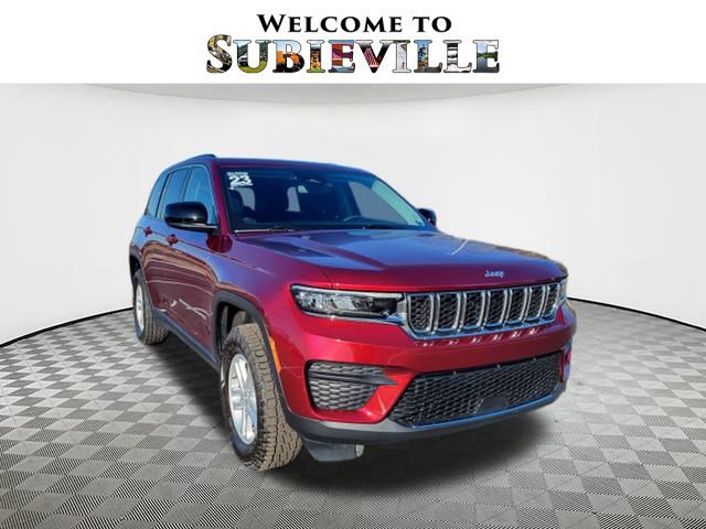 Used 2023 Jeep Grand Cherokee Laredo w/ Luxury Tech Group I image 1