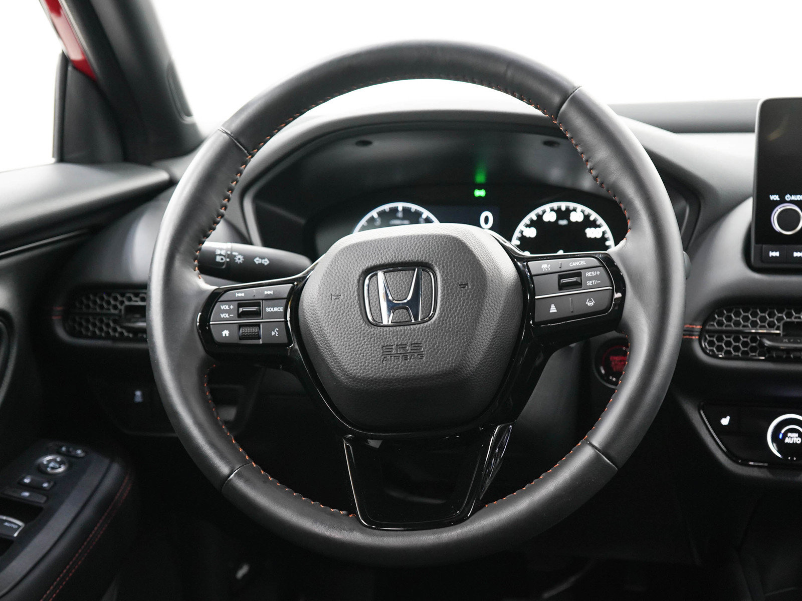 Used 2025 Honda HR-V Sport image 16