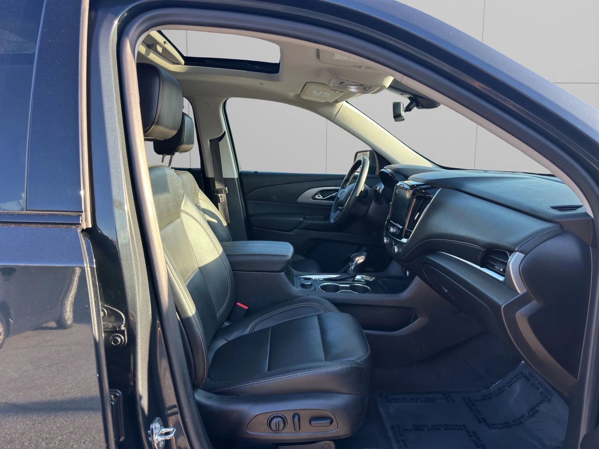 Used 2021 Chevrolet Traverse RS AWD/4WD image 12