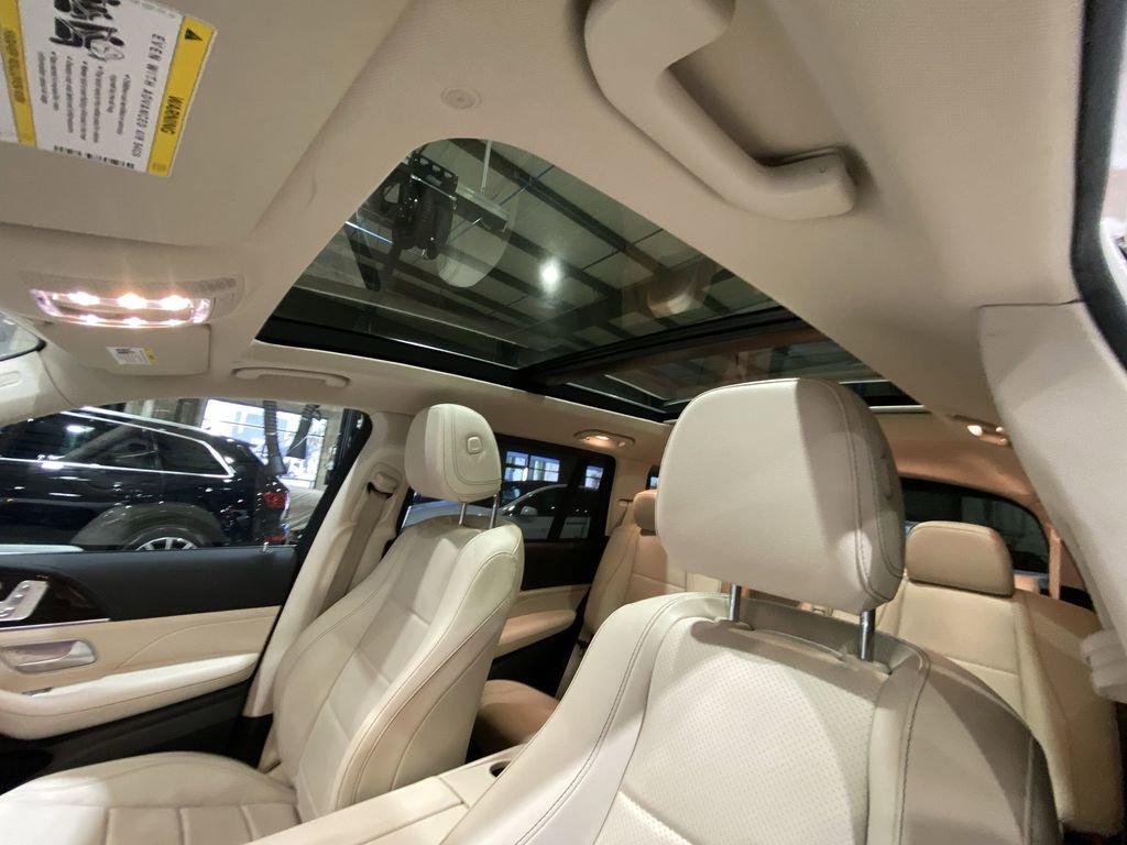 Certified 2022 Mercedes-Benz GLS 450 4MATIC image 15