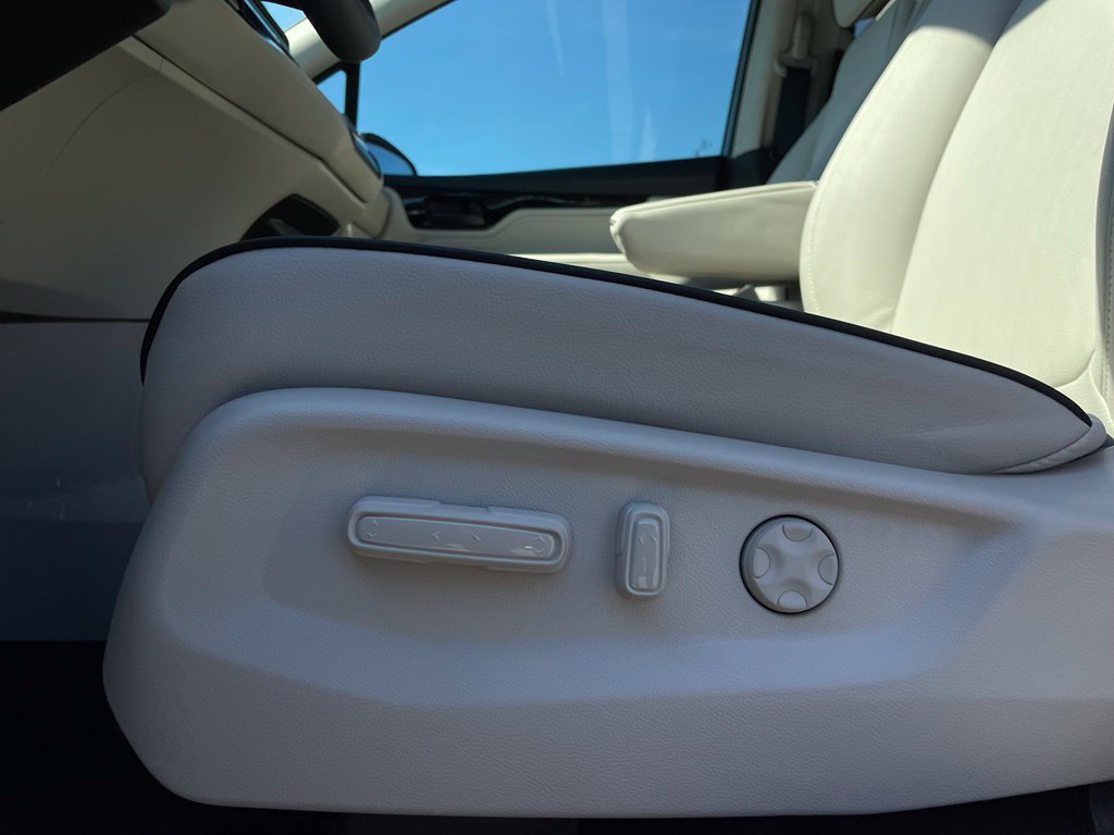 New 2027 Honda Odyssey Touring image 24
