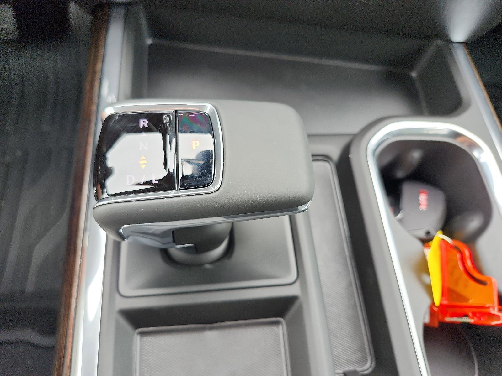 New 2026 GMC Sierra 1500 Elevation image 17