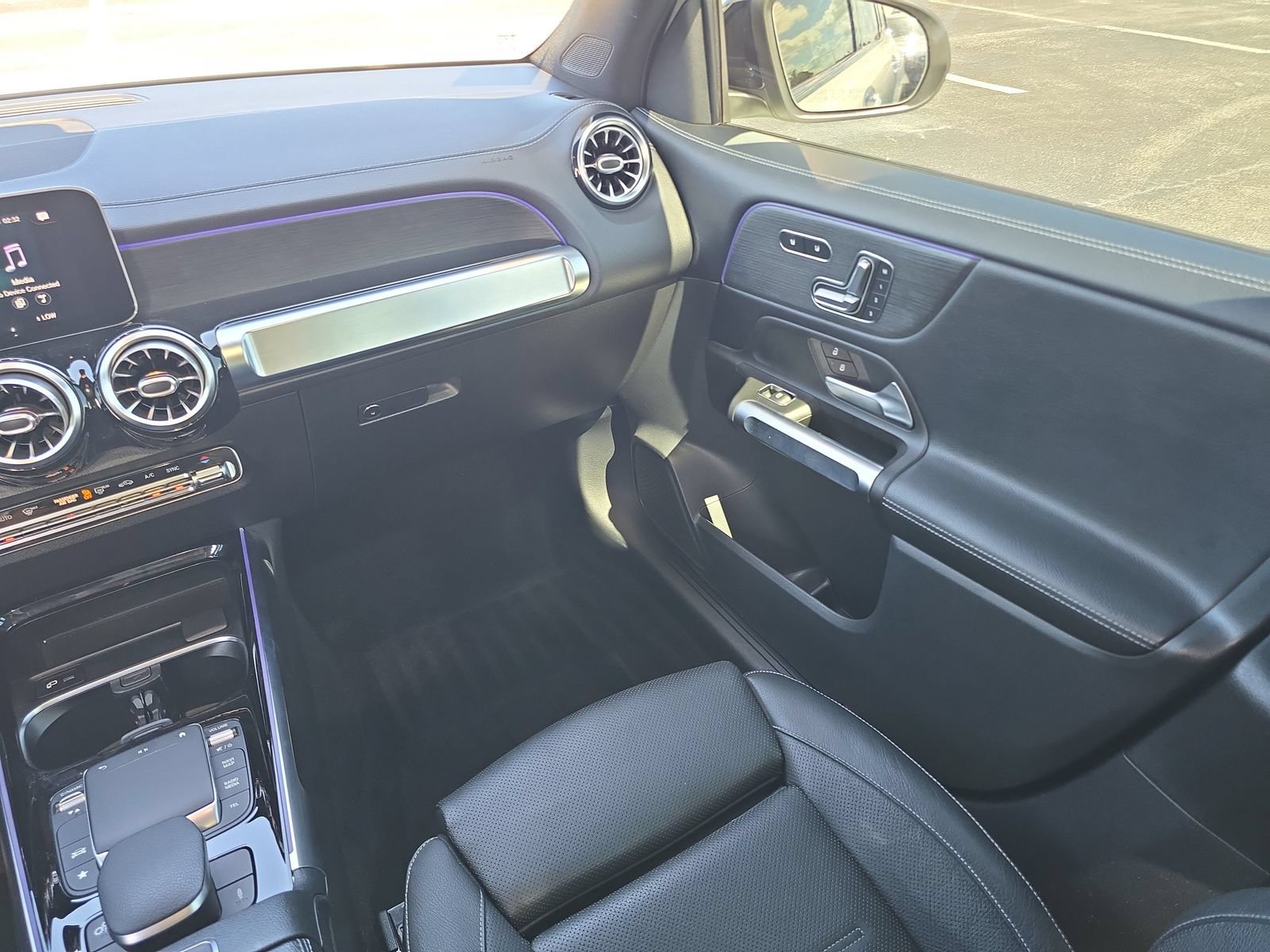 Used 2021 Mercedes-Benz GLB 35 AMG 4MATIC image 12