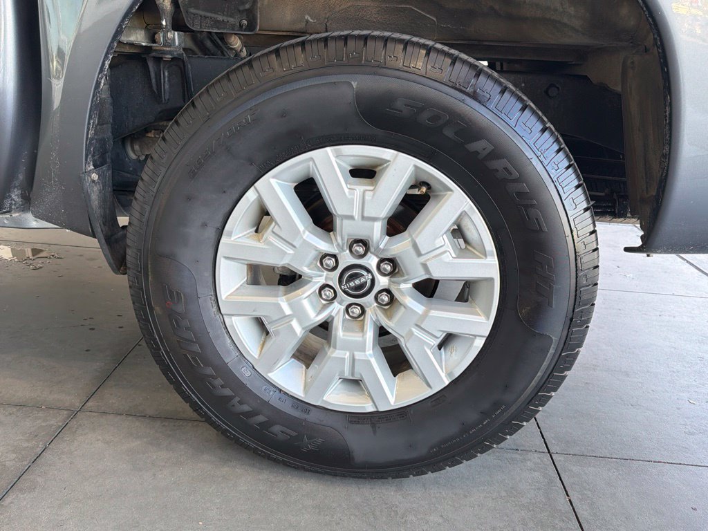 Used 2023 Nissan Frontier SV w/ SV Convenience Package AWD/4WD image 16