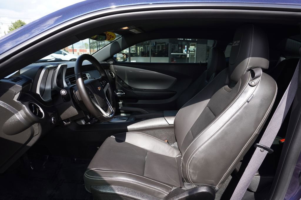 Used 2015 Chevrolet Camaro SS w/ RS Package image 23