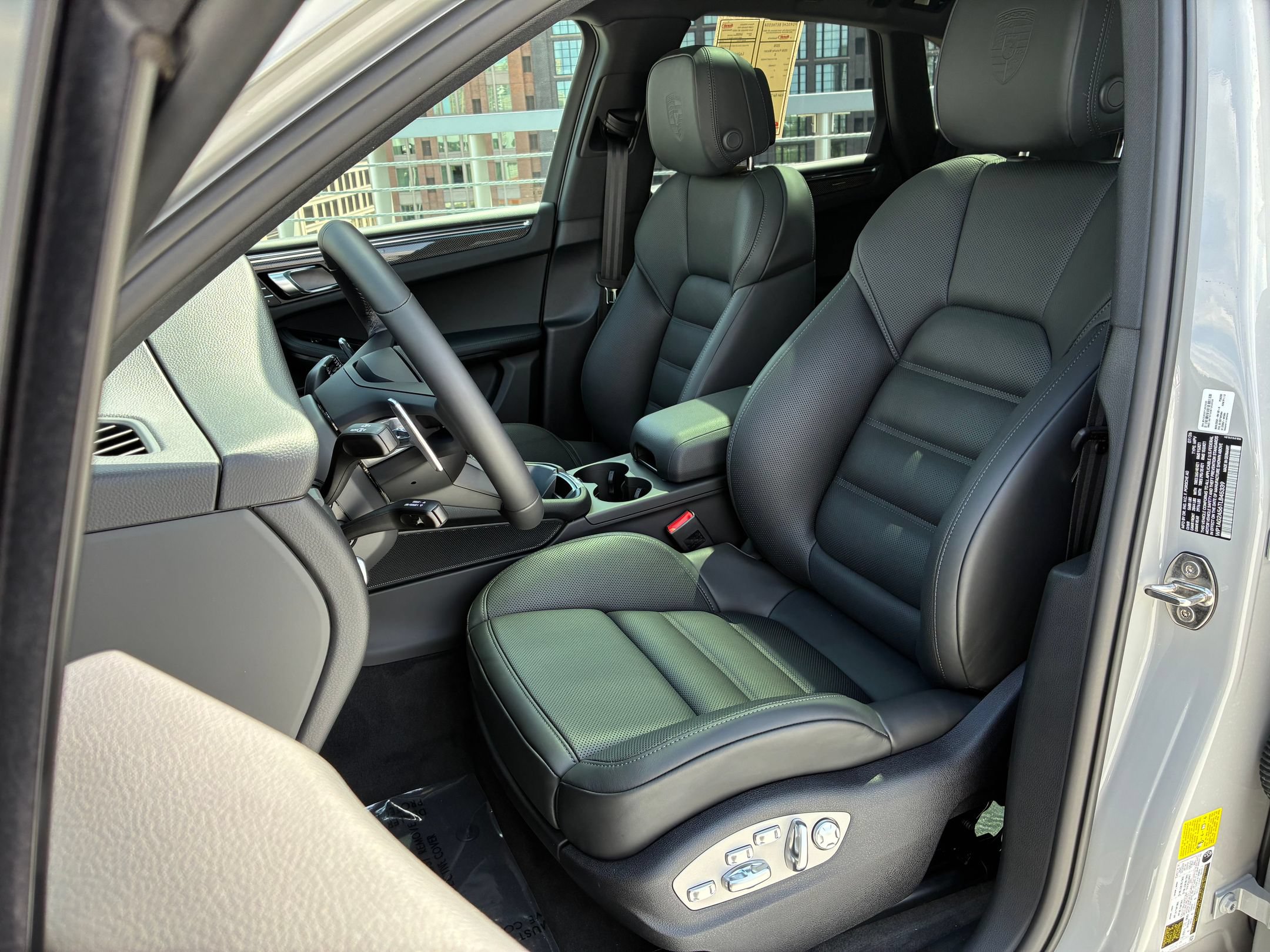 New 2026 Porsche Macan S AWD/4WD image 5