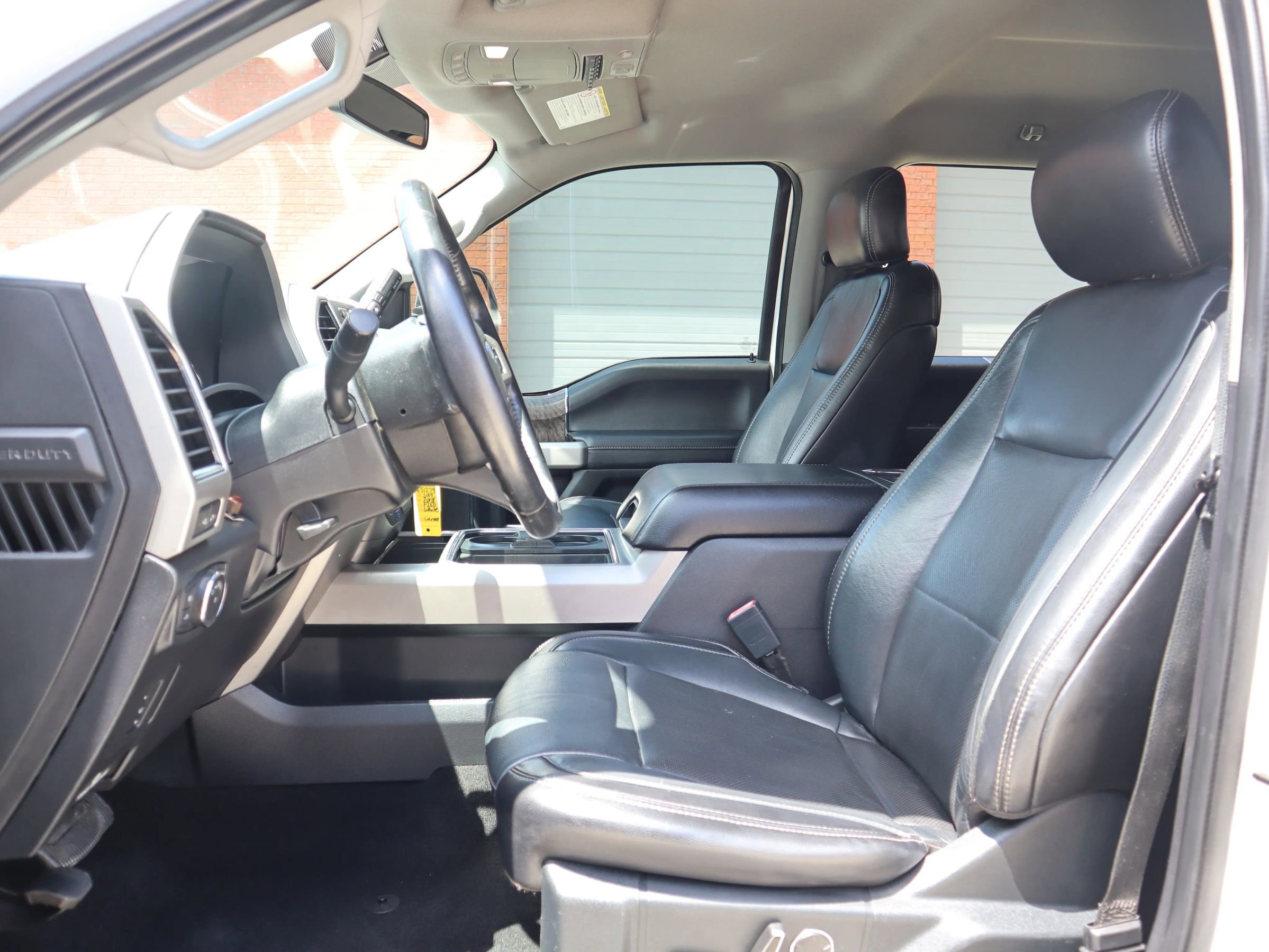 Used 2019 Ford F250 Lariat w/ Chrome Package image 25