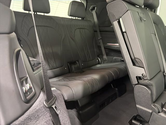 Certified 2024 BMW X7 M60i w/ Executive Package AWD/4WD image 27