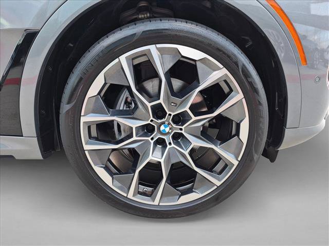 Certified 2024 BMW X7 xDrive40i w/ M Sport Package AWD/4WD image 24