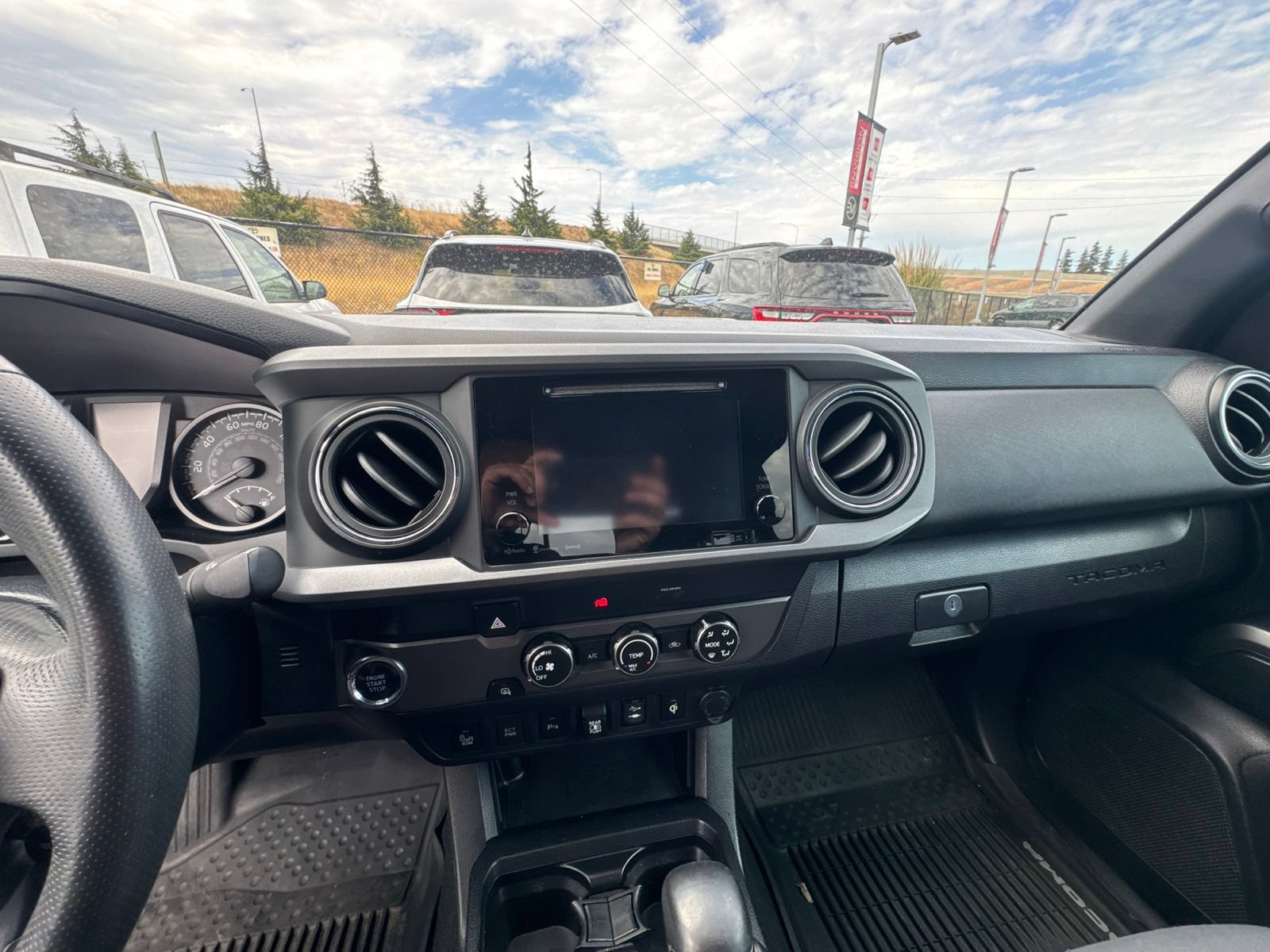 Used 2019 Toyota Tacoma TRD Sport w/ Technology Package RWD image 16