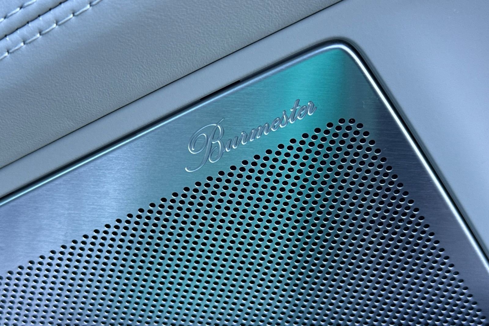 Used 2022 Porsche 911 Turbo S image 34