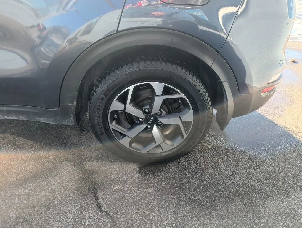 Used 2021 Kia Sportage LX FWD image 10