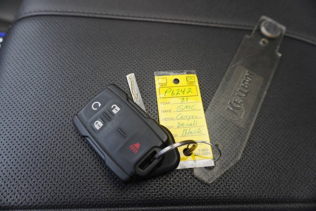 Used 2021 GMC Canyon Denali image 35