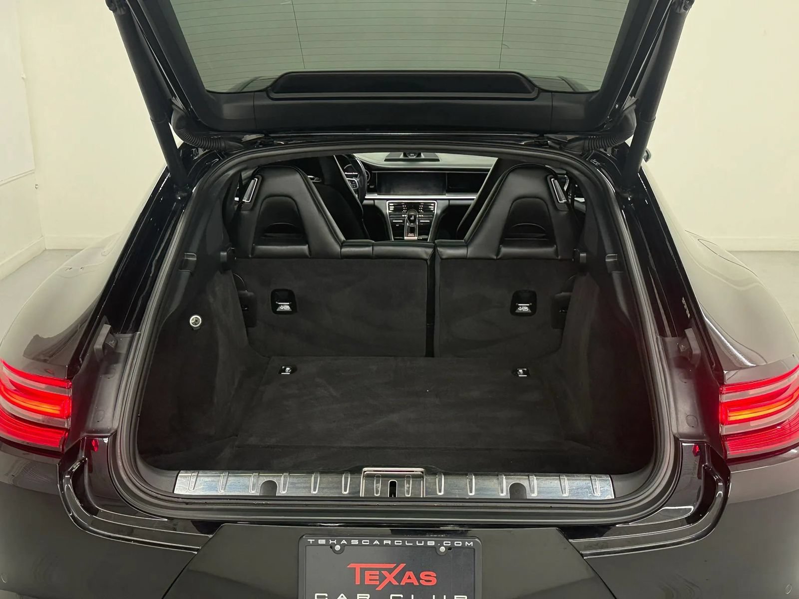 Used 2017 Porsche Panamera Turbo w/ Sport Chrono Package AWD/4WD image 40