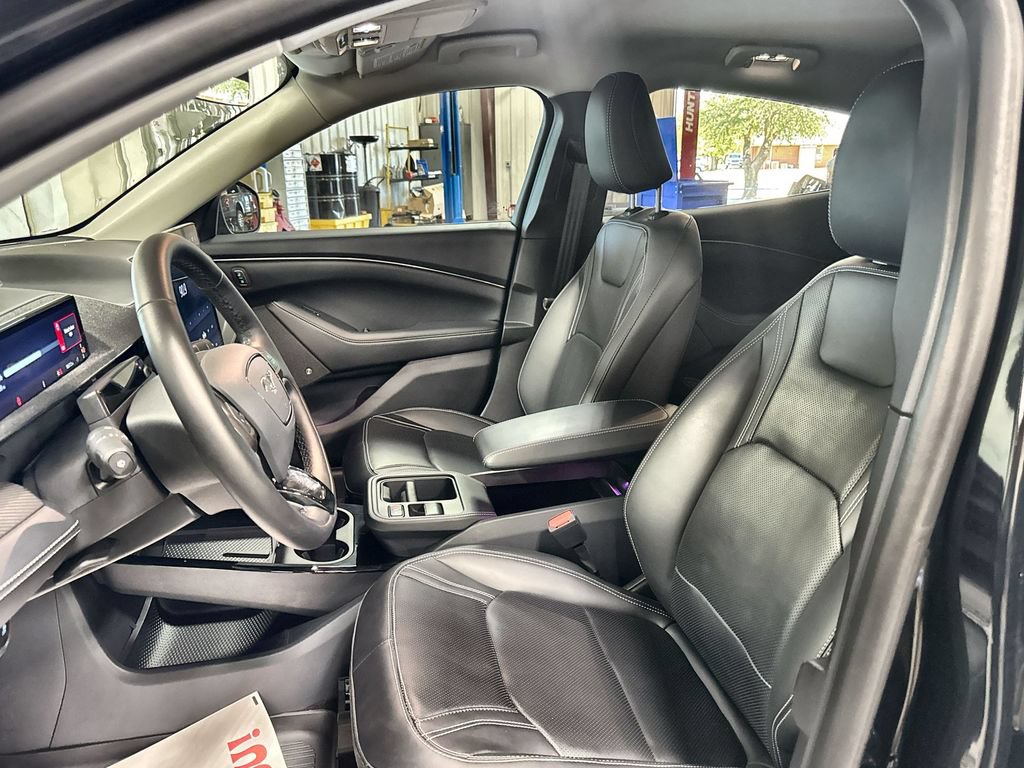 Used 2025 Ford Mustang Mach-E Premium RWD image 12