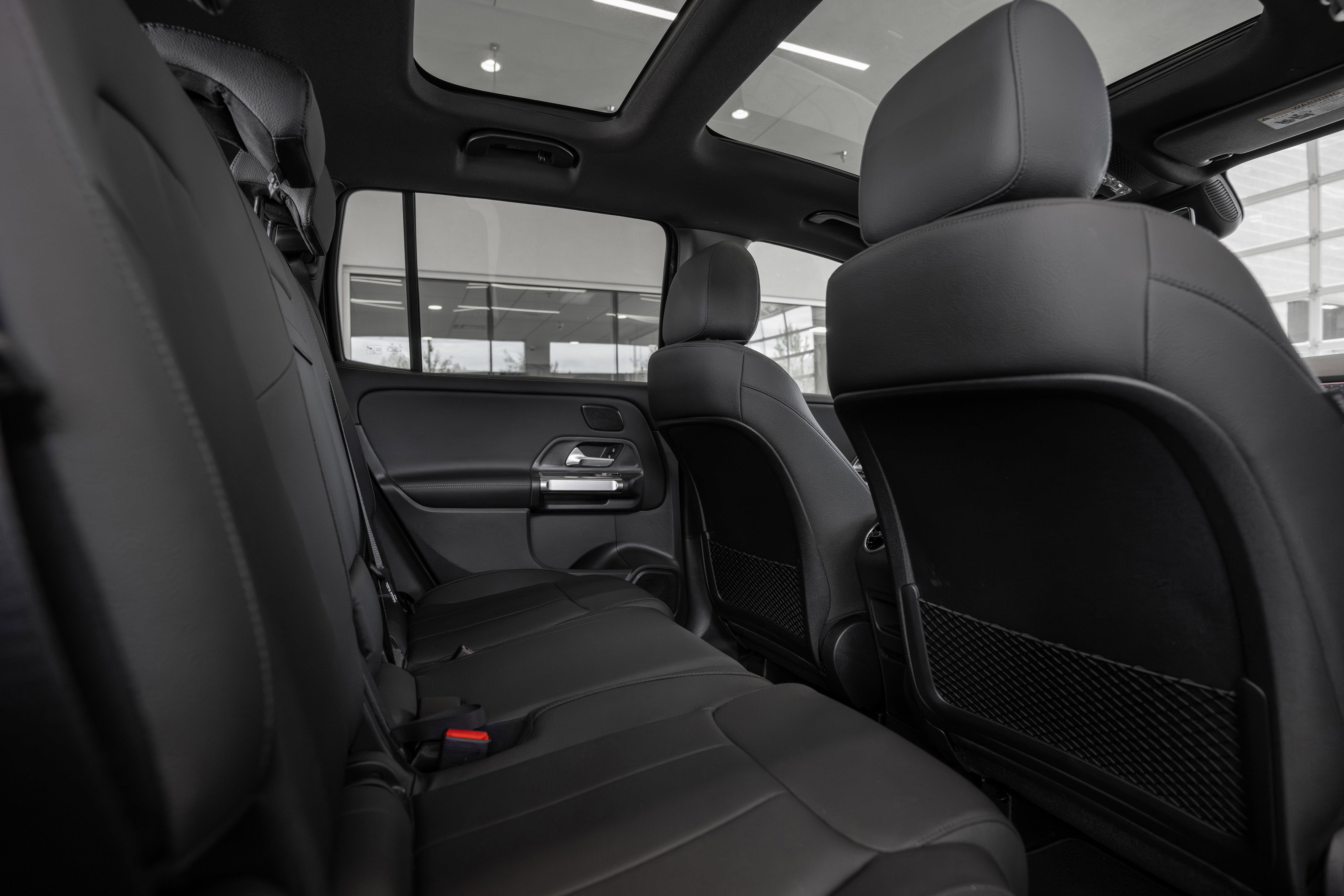 Used 2024 Mercedes-Benz GLB 250 w/ Exclusive Package image 27