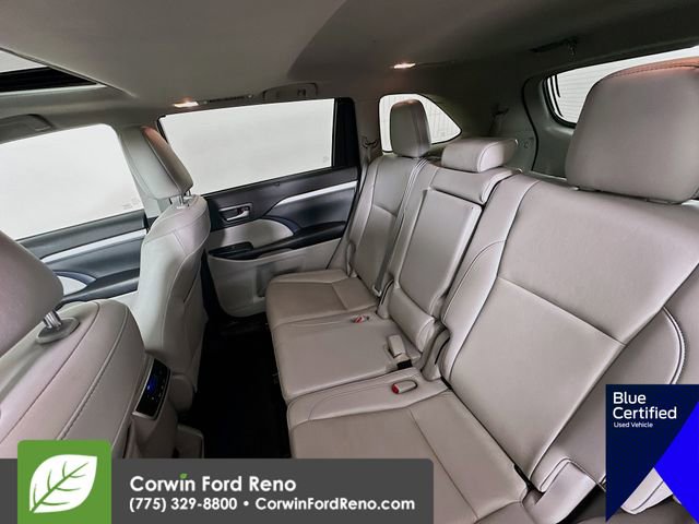 Used 2019 Toyota Highlander XLE image 28