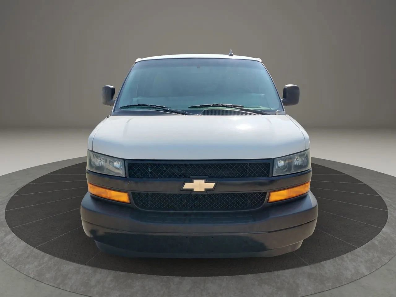 Used 2019 Chevrolet Express 3500 Extended w/ Driver Convenience Package RWD image 18