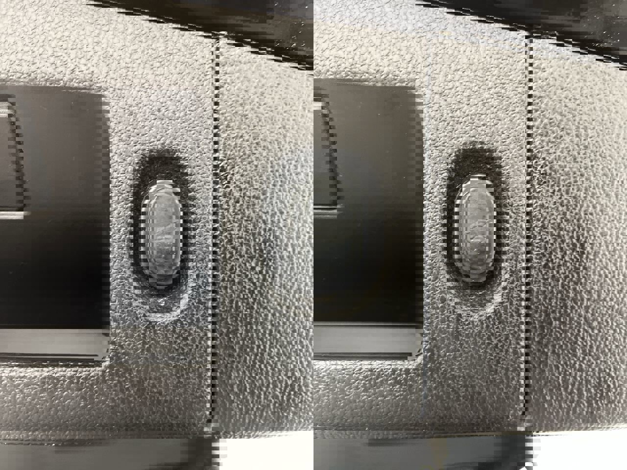 Used 2019 Cadillac Escalade ESV Premium Luxury image 38