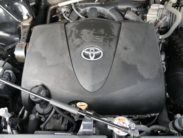 Used 2019 Toyota Highlander XLE image 9