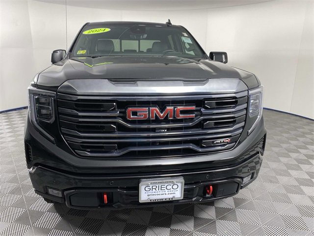 Used 2024 GMC Sierra 1500 AT4 w/ Technology Package image 3
