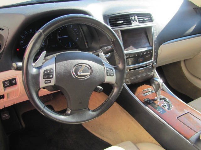 Used 2011 Lexus IS 250C RWD image 18